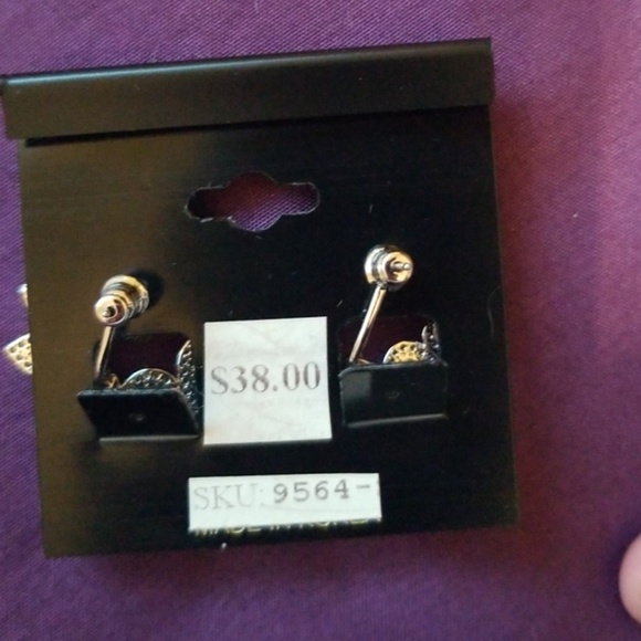 Earrings with decorative back - Picture 2 of 2